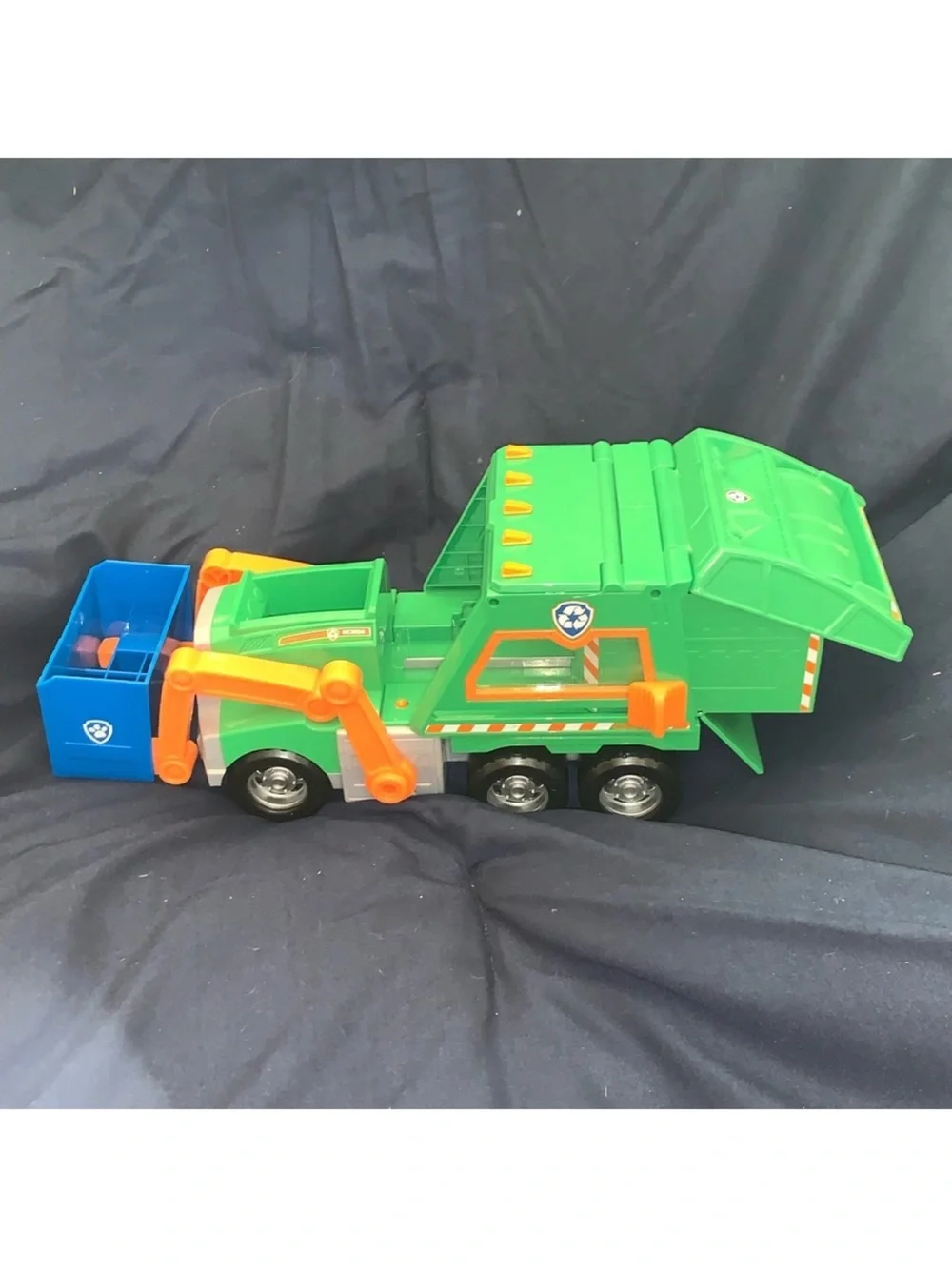 Paw Patrol Rocky Recycling Truck Garbage Vehicle Spin Master Toy
